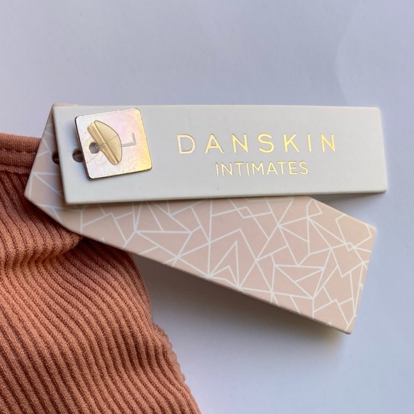 Danskin All day Comfort BRAS | 2 Set - Picture 14 of 16